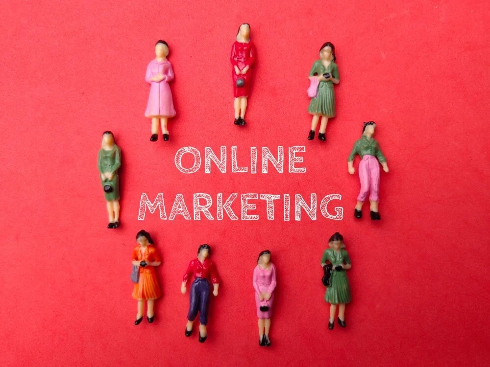 Why Should You Work with a Professional Digital Marketing Agency?